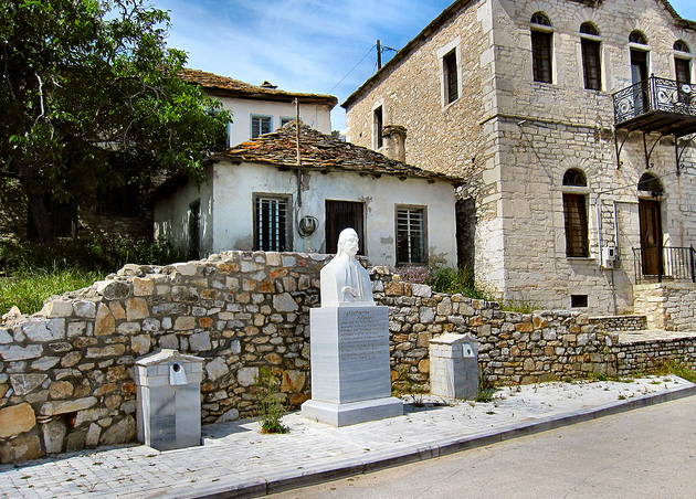 theologos-folklore-museum-front-view